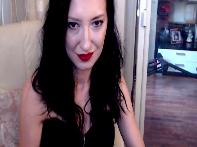 Live sex webcam photo for MistressNadia #263572940
