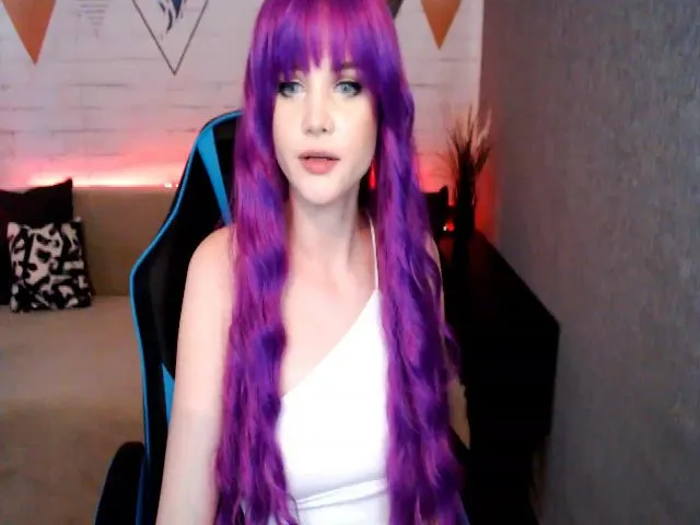 Live sex webcam photo for MonicaHigh #252728625