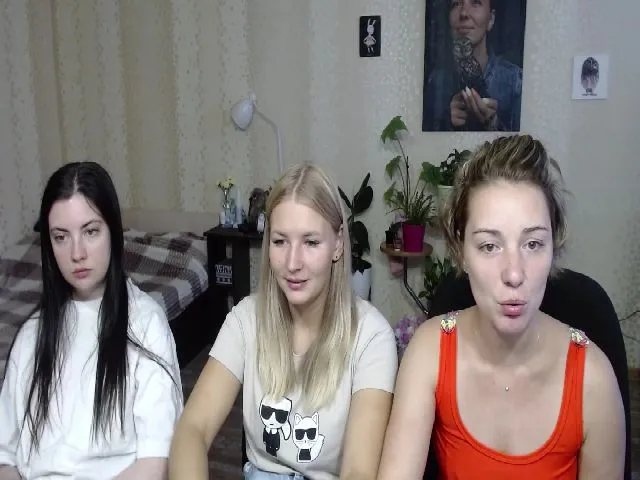 Live sex webcam photo for UrBlack_Kitty #257376285