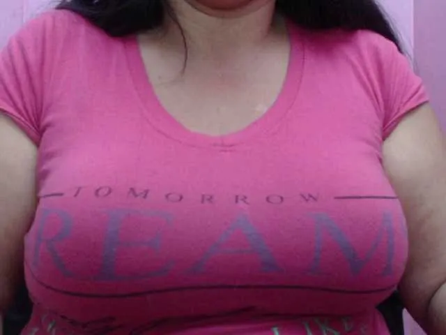 Live sex webcam photo for luzzyhot #241421521