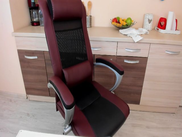 Live sex webcam photo for KimoraJoy #287860462