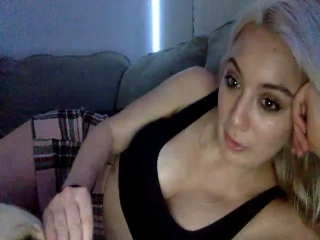 Live sex webcam photo for Sammy_gray #263582889