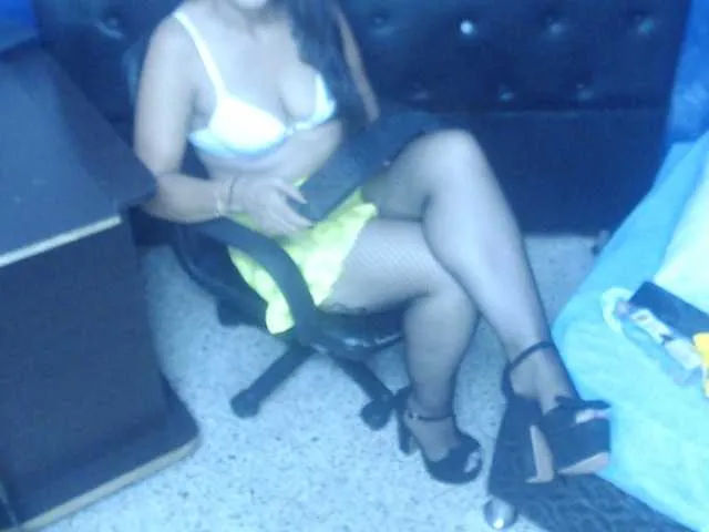 Live sex webcam photo for momlatin #241248438