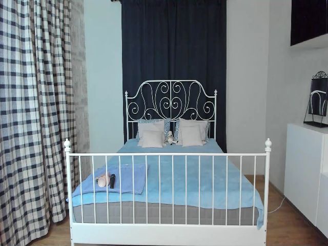 Live sex webcam photo for A11yson #256065819