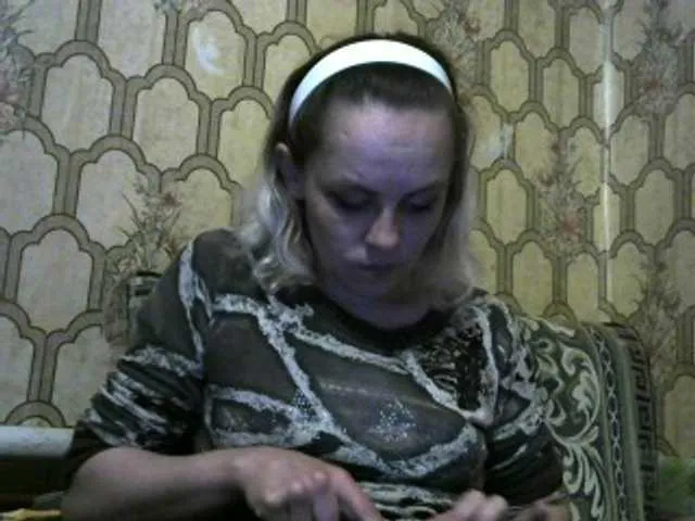 Live sex webcam photo for REPTILIAY #241380176