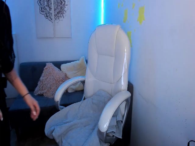 Live sex webcam photo for Connie__jones #255760531