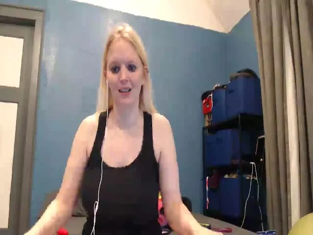 Live sex webcam photo for SexxySouthern #253231423
