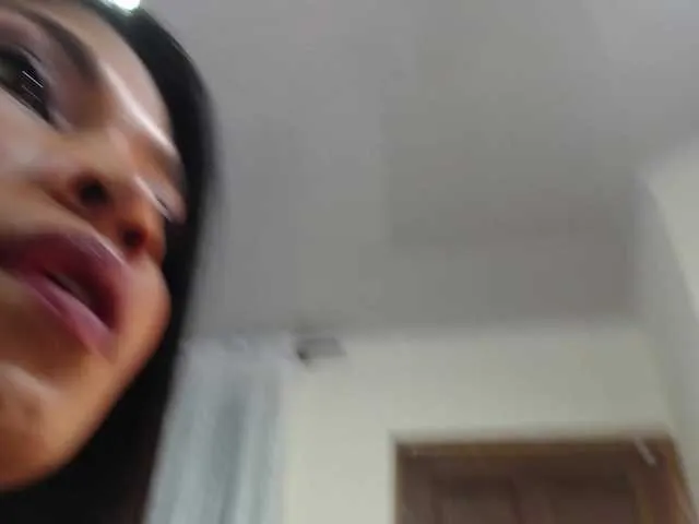 Live sex webcam photo for kendallhot7 #243917829