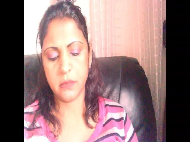 Live sex webcam photo for indianbbygirl #259958344