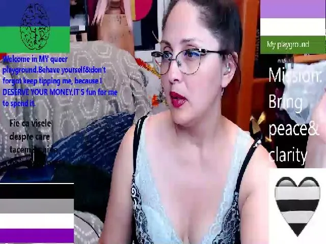 Live sex webcam photo for ImperatrizaS #254596091