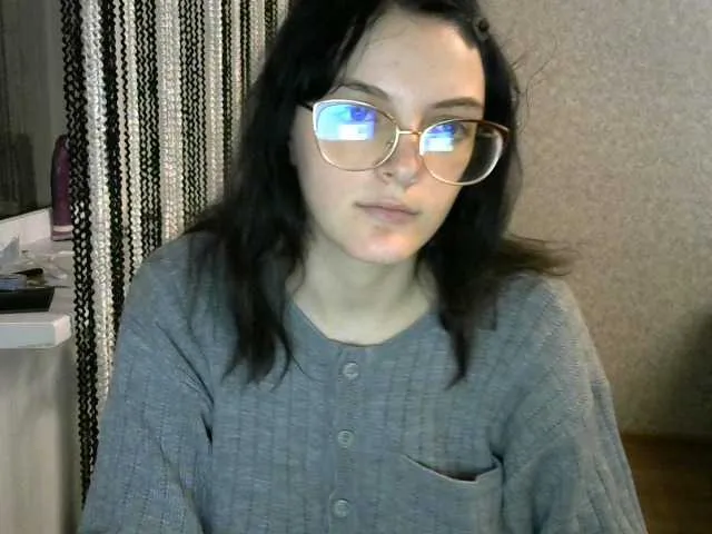 Live sex webcam photo for ChamFleydi #241094227