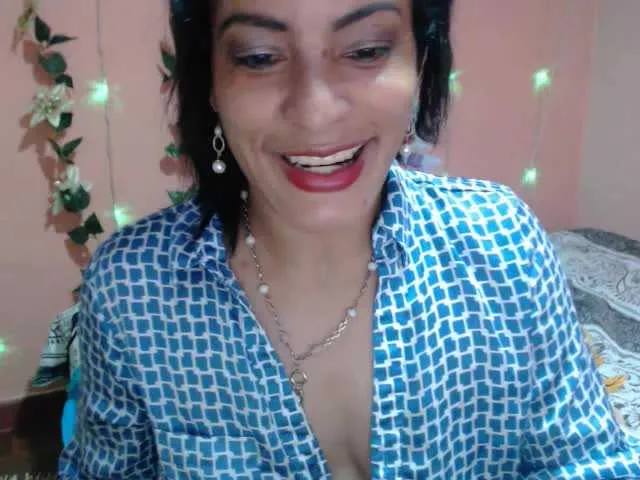 Live sex webcam photo for KattleyaGrey #240919090