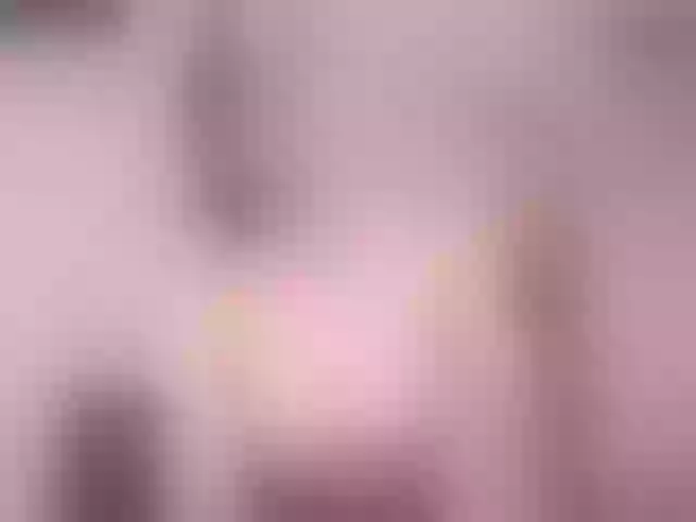 Live sex webcam photo for AliceMuller #287873257