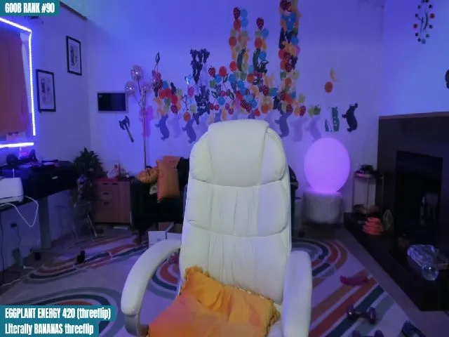 Live sex webcam photo for HempleyJones #261772292