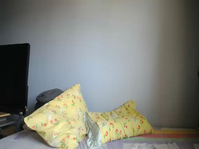 Live sex webcam photo for MsMoncler #255153241