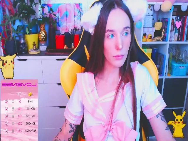 Live sex webcam photo for JinjerMoon #255616093