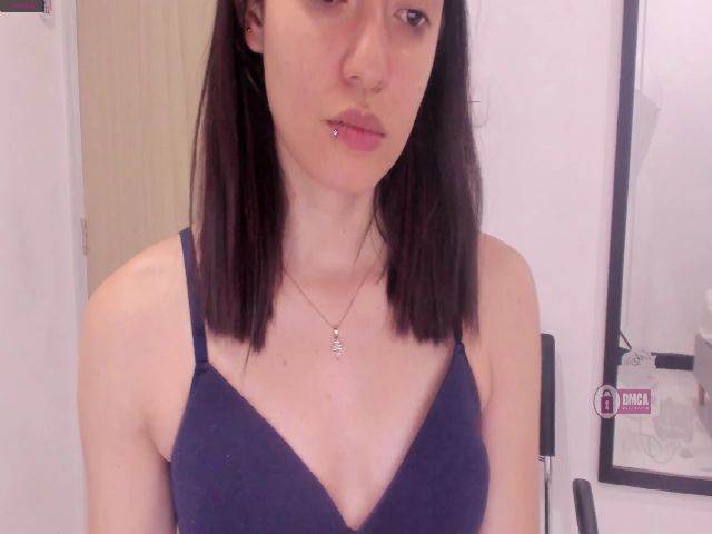 Live sex webcam photo for Anna_stars #261368763