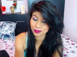 Live sex webcam photo for karol-sweet02 #240638715