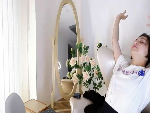 Live sex webcam photo for Anne_boleyn_ #252287589