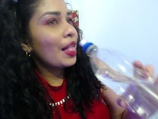 Live sex webcam photo for isabella-smit #241429635