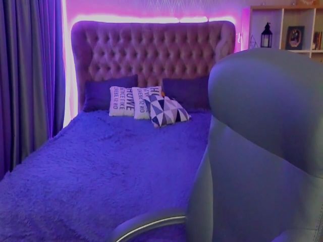 Live sex webcam photo for ReginaVin #258173970