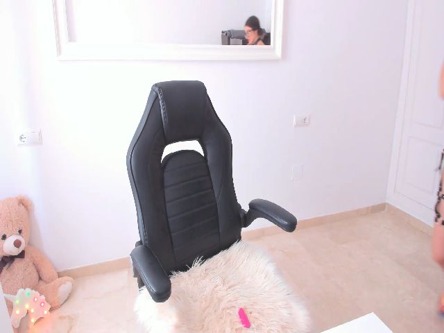 Live sex webcam photo for LivM_ #257455541