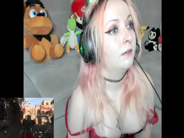 Live sex webcam photo for PrincessBluu #256064388