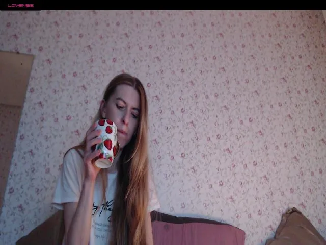 Live sex webcam photo for Miss_123_ #262659298