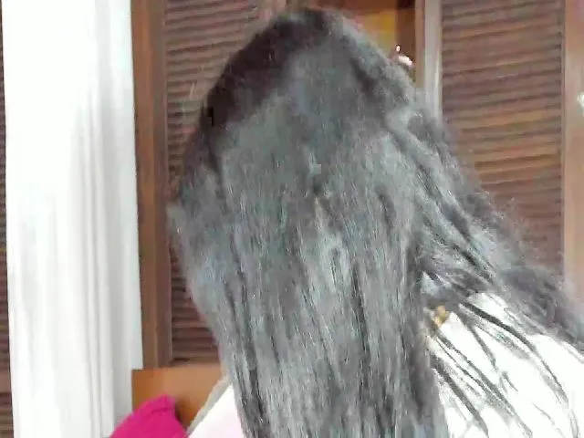 Live sex webcam photo for Latinangel1_ #261322374