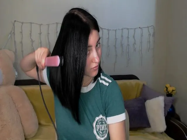 Live sex webcam photo for JenniferGill #254723615