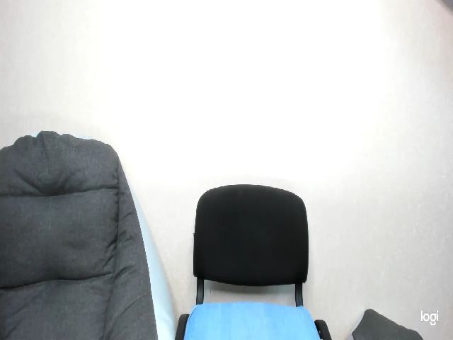 Live sex webcam photo for SarahSmiths #255187277