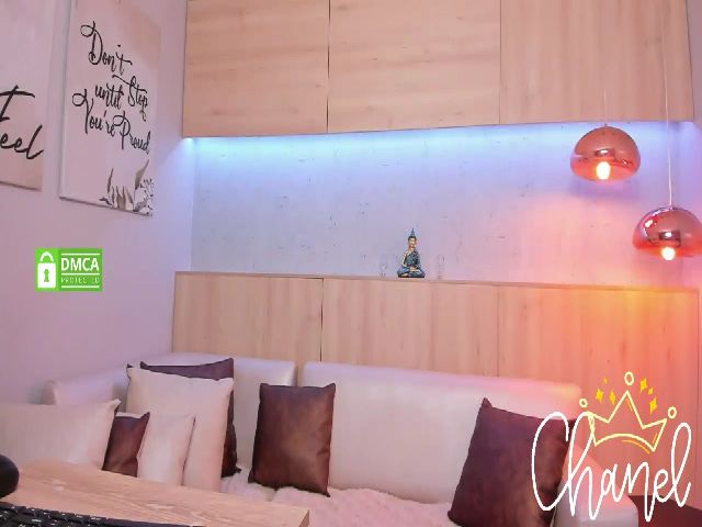 Live sex webcam photo for Chaneladams_ #254813202