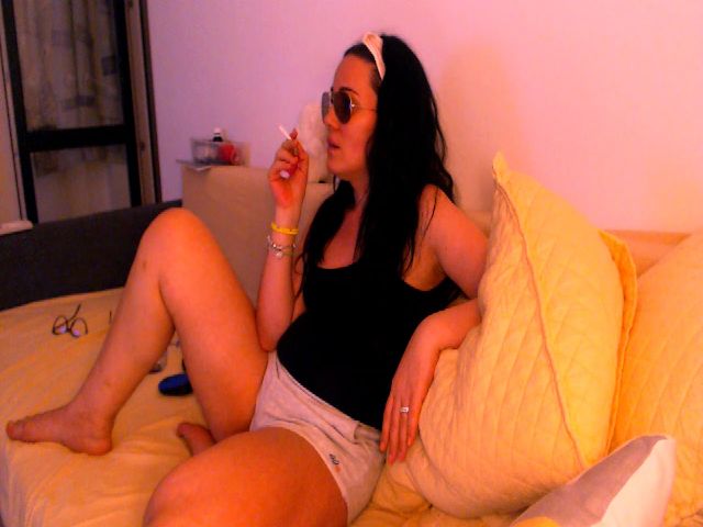 Live sex webcam photo for Isabeladoll #255741722