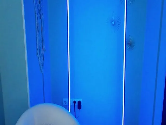 Live sex webcam photo for ReginaVin #255101239