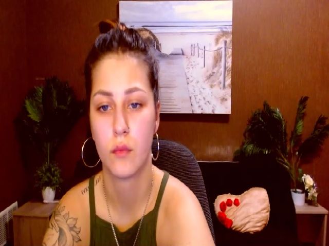 Live sex webcam photo for MsDream_ #253077817