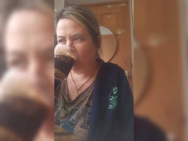 Live sex webcam photo for -Raven40- #244235471