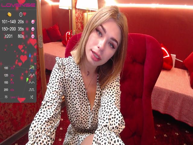 Live sex webcam photo for MeowGirll #254393219