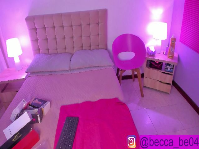 Live sex webcam photo for Becca_be #253648673