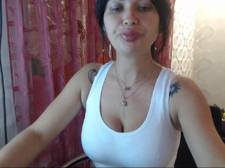 Live sex webcam photo for Sarahotmiss #240643870