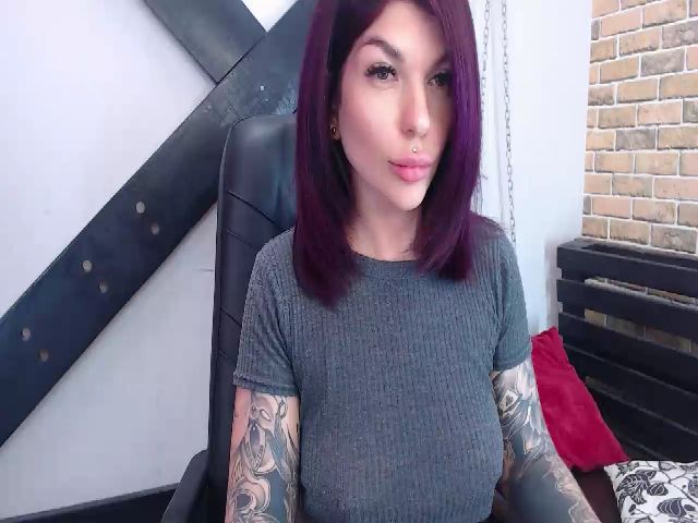 Live sex webcam photo for Lily_jay #254026487