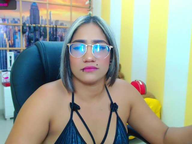 Live sex webcam photo for Eloveskamy #244185456