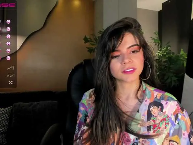 Live sex webcam photo for JulieBelle #287987680