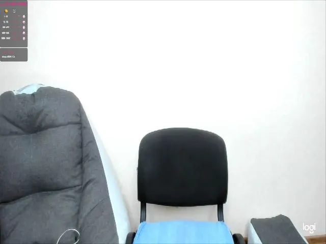 Live sex webcam photo for SarahSmiths #263478141