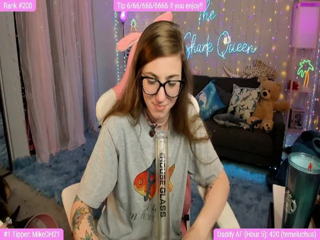 Live sex webcam photo for TheSharkQueen #252382831