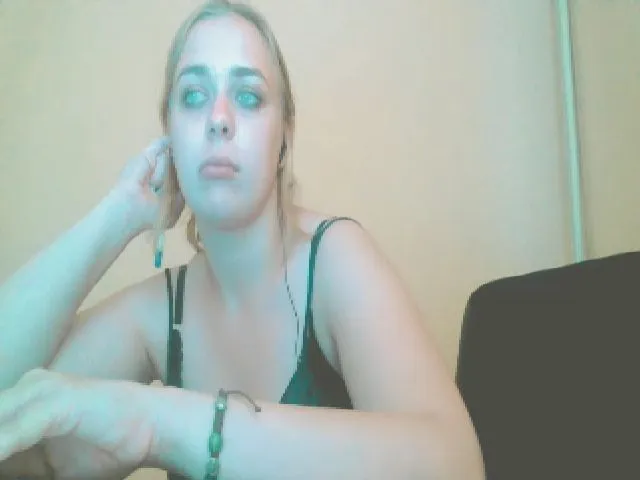 Live sex webcam photo for GoddessNika #254443512