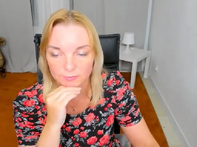 Live sex webcam photo for ReganLovely #265471278