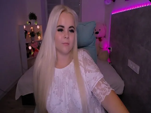 Live sex webcam photo for Jenni__fer #256444393