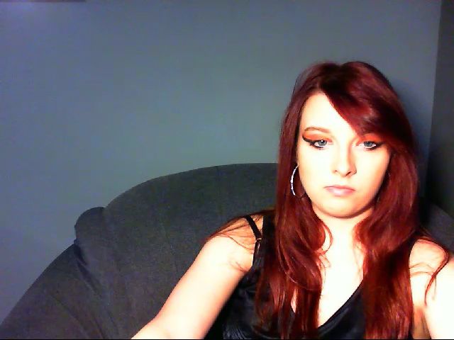 Live sex webcam photo for VirginLuna18 #263246676