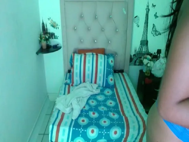 Live sex webcam photo for Camilasweeet_ #263603695