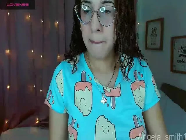 Live sex webcam photo for Anngela_smith #254598126